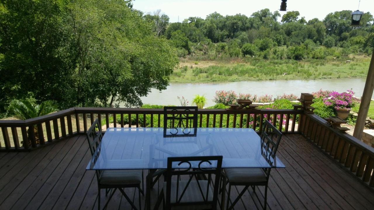 The Perry Riverhouse Bastrop Exteriör bild